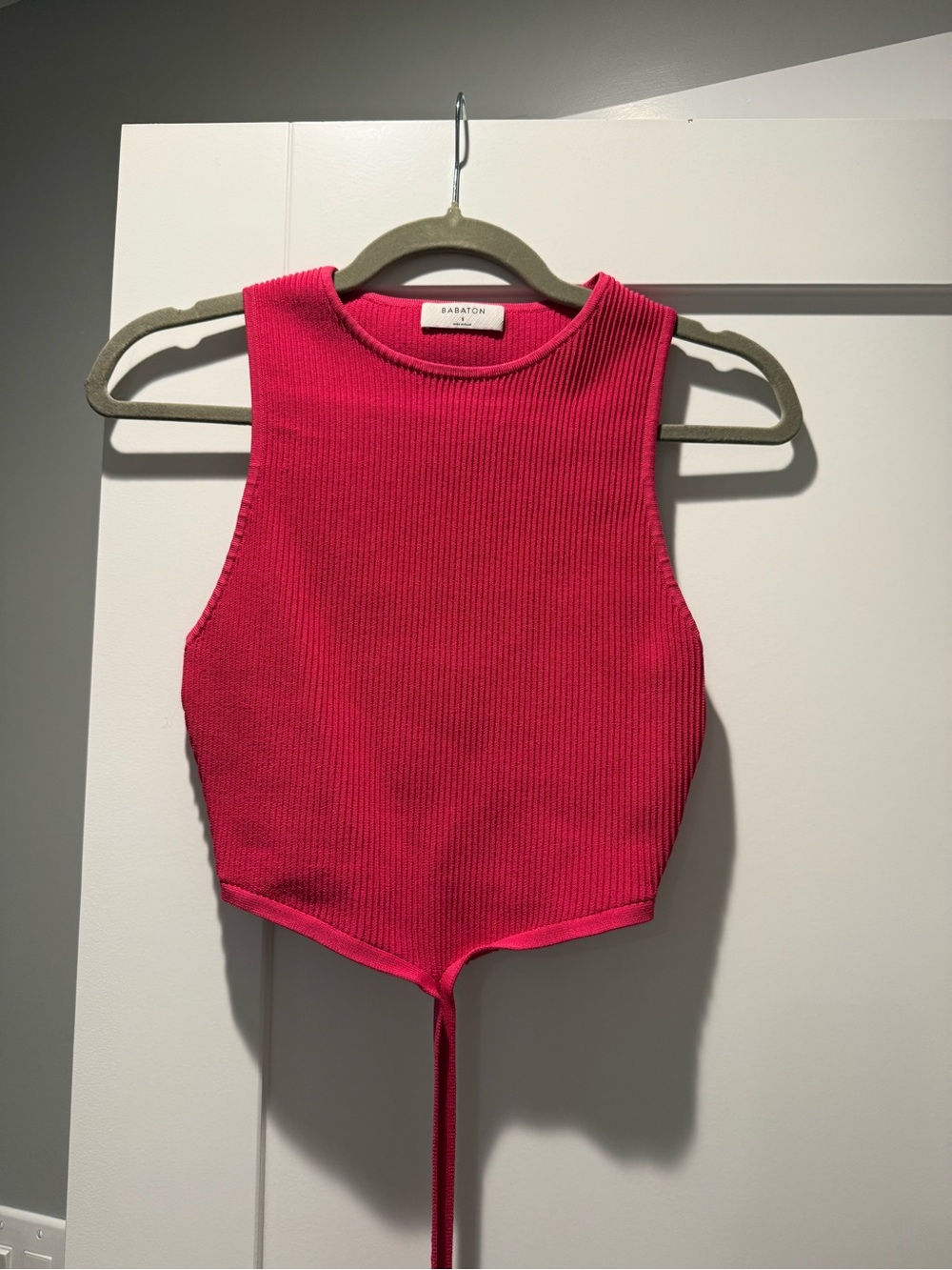 Babaton Ribbed Crop Tank - Fuchsia